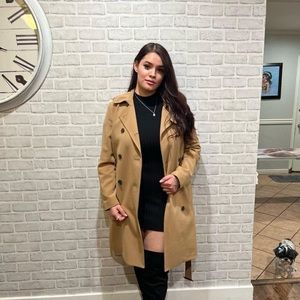 Meet your Posher, Jaquelyn